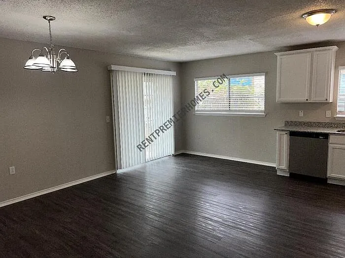 2911 Lake Briar — Photo 7