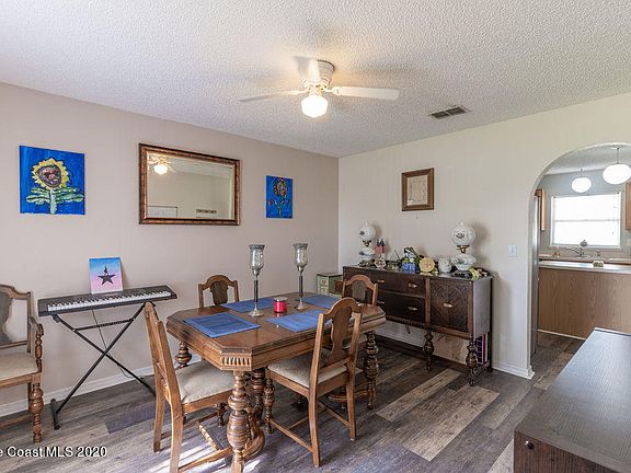 3rd image of 3868 La Flor Dr #3868