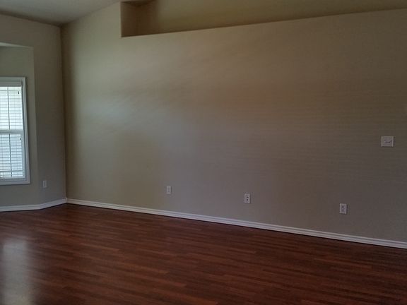 2nd image of 504 W Palmer Dr