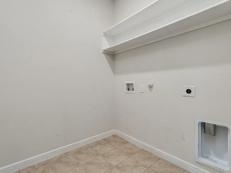 9921 Wynndel Trl — Photo 26
