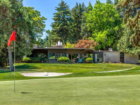 4704 W Hillcrest View Dr, Boise, ID 83705
