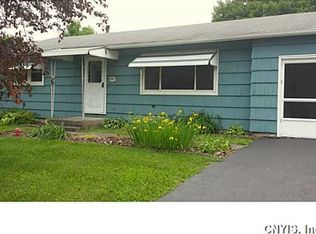 101 Stillwell Cir, East Syracuse, NY 13057