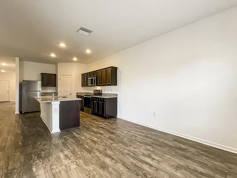 Riverstone — Photo 34