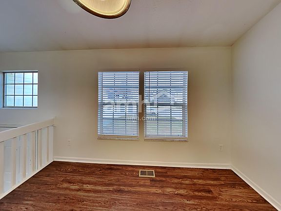 4th image of 5497 Hillbrook Dr