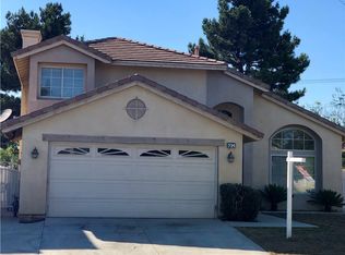 734 W Woodcrest St, Rialto, CA 92376