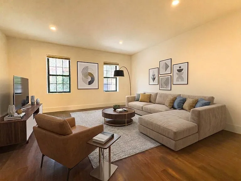 316 Halsey St #1 — Photo 1