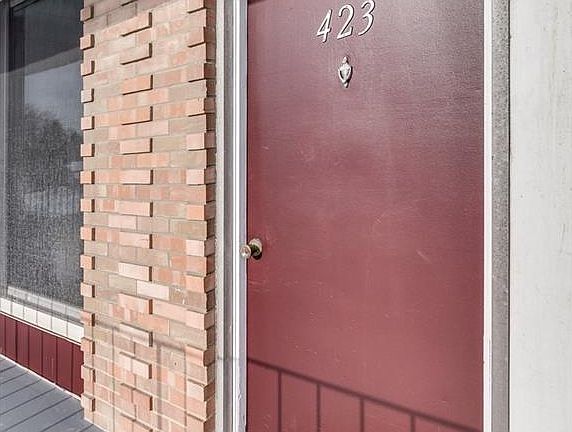 4th image of 2331 E Market St APT 423