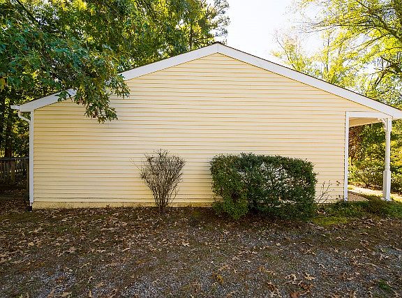 3rd image of 4307 Walton Farms Dr