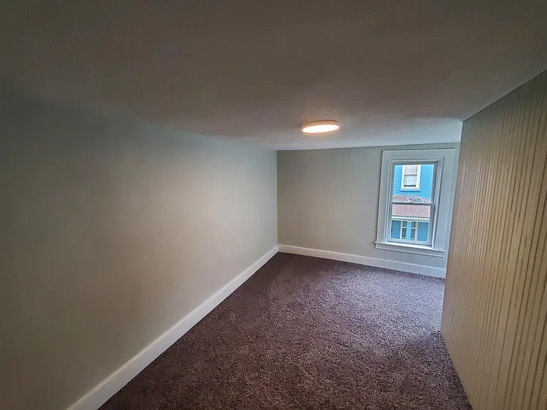 546 Larimer Ave — Photo 10