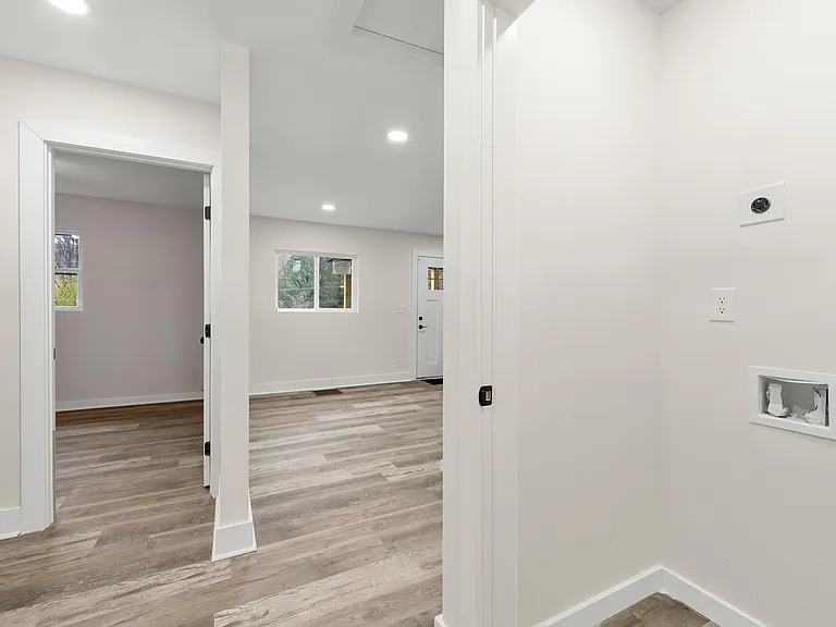 2425 Clarissa Dr NW — Photo 13