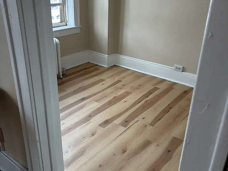 103 N Center St #4D — Photo 3