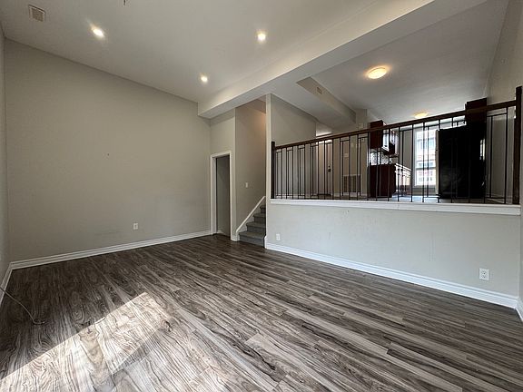 2nd image of 357 Murray St #31