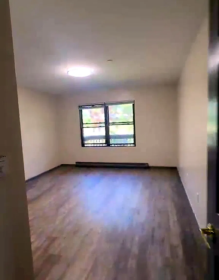 1 bed, 650 sqft, $1,300 — Photo 1