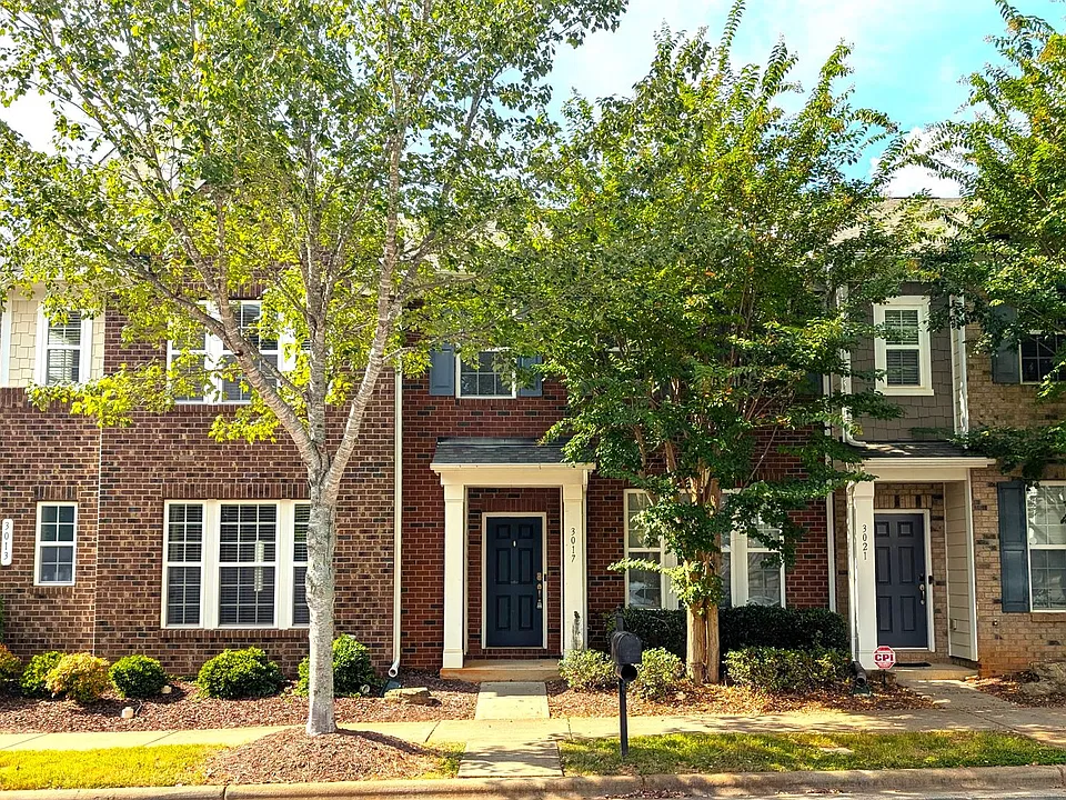 3017 Coventry Commons Dr