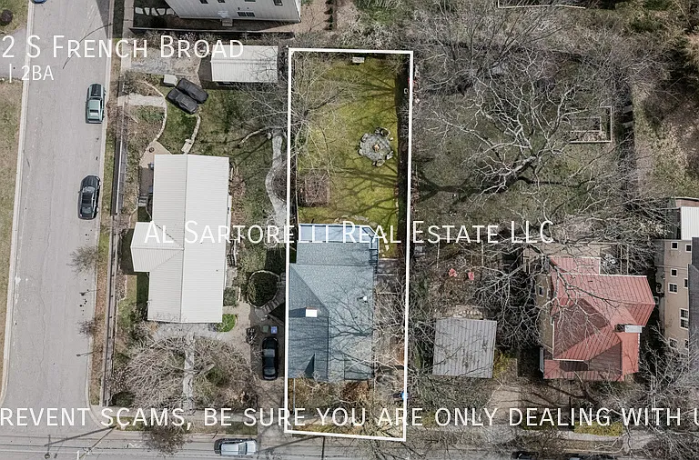 122 S French Broad Ave — Photo 31