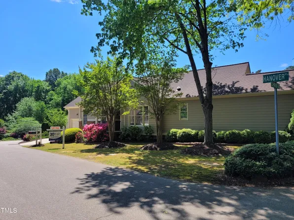 112 Hanover Pl, Cary, NC 27511