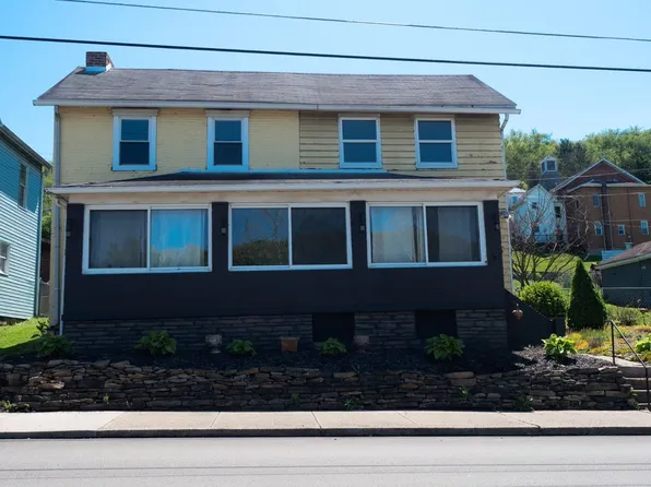 160 N Water St, West Newton, PA 15089