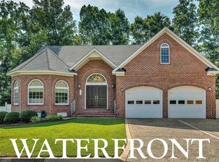 139 Breezy Hill Dr, Colonial Heights, VA 23834