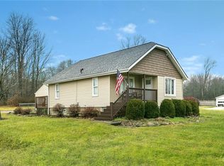 972 Eastwood Ave, Tallmadge, OH 44278