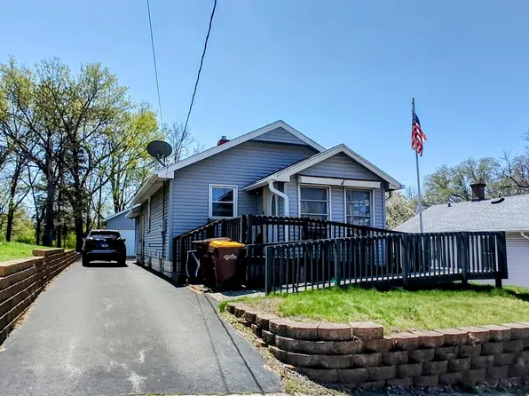 1733 Pershing Ave, Rockford, IL 61109