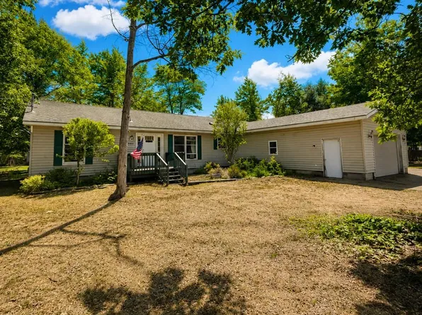 506 Lynn St, Kalkaska, MI 49646