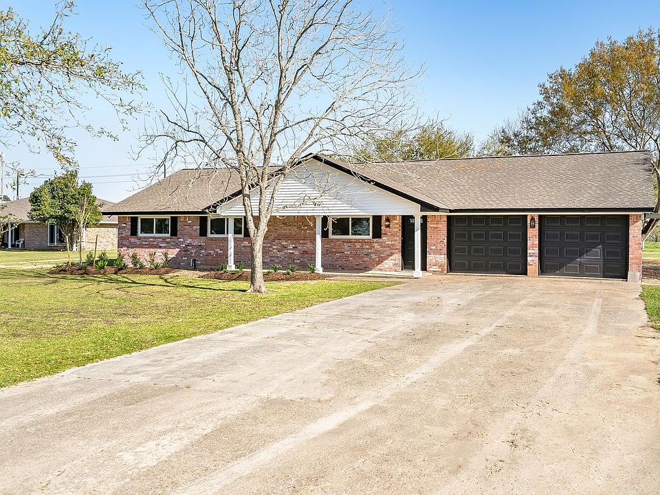 1st image of 11906 Cherry Point Dr