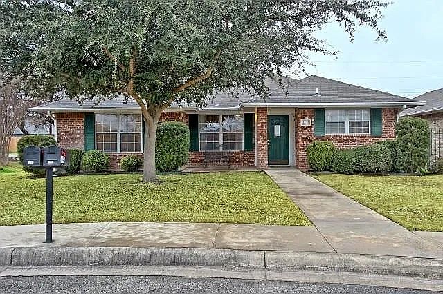 1st image of 1241 Buttercup Ln