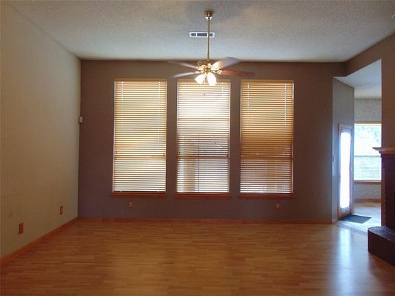 4th image of 716 Turnstone Dr