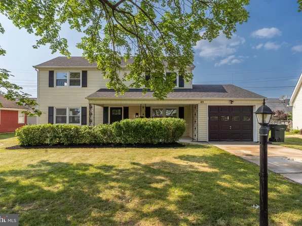 41 Mullshire Ln, Willingboro, NJ 08046