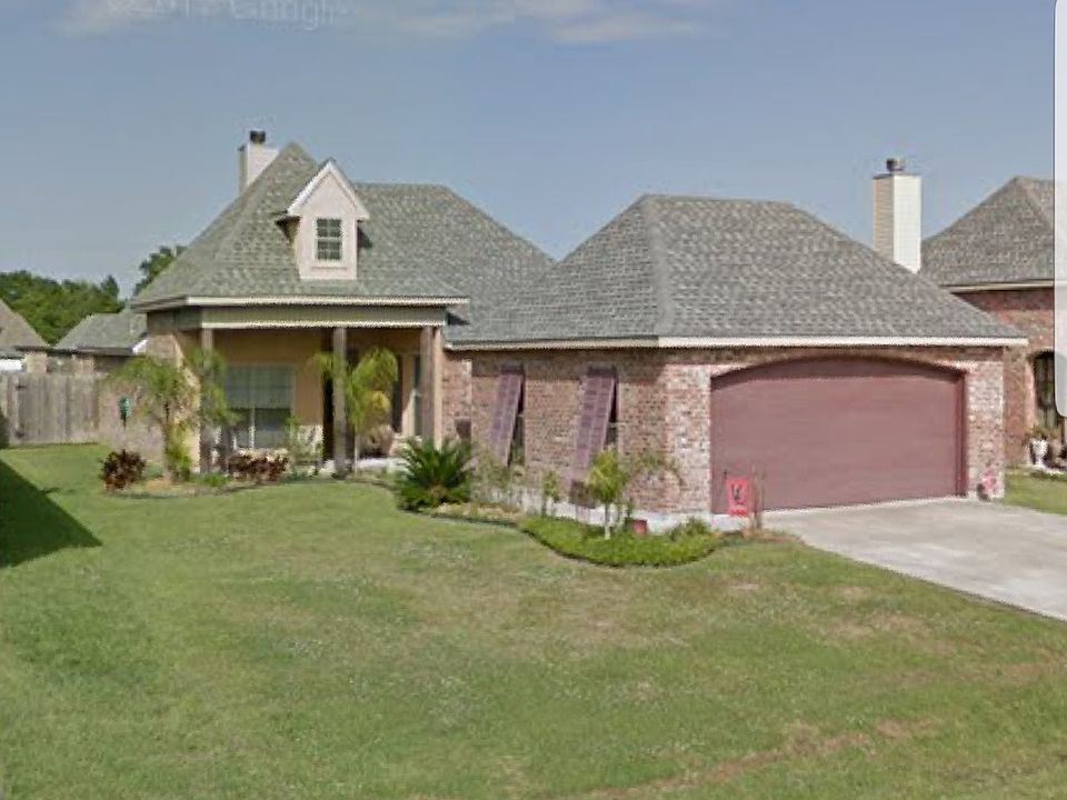 1st image of 200 Everglades Dr