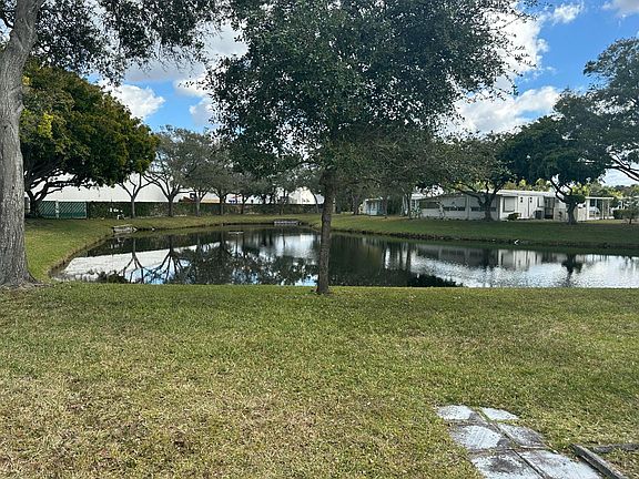 4th image of 8261 E Club Road