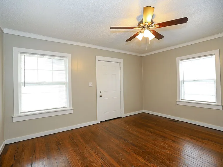 3515 E King Pl — Photo 30