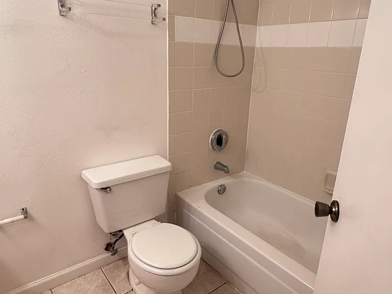 3028 Parkway Blvd #309 — Photo 11