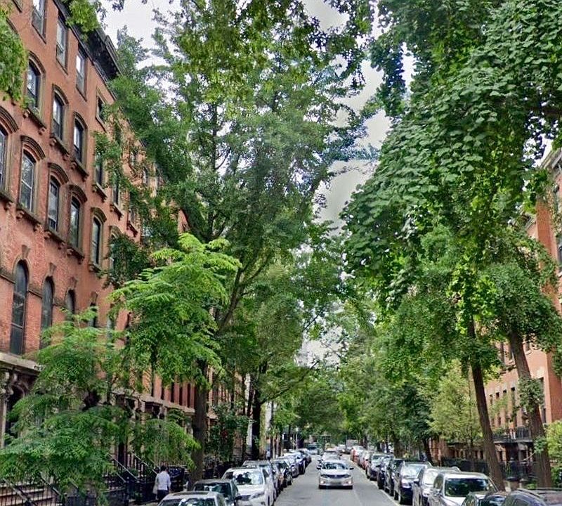 1st image of 118 E 10th St #4