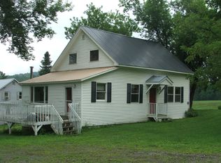 107 Center Hill Rd, Enosburg, VT 05450