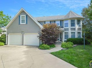3530 SW Wanamaker Ct, Topeka, KS 66614