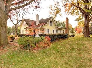 201 Barrett Rd, Berea, OH 44017