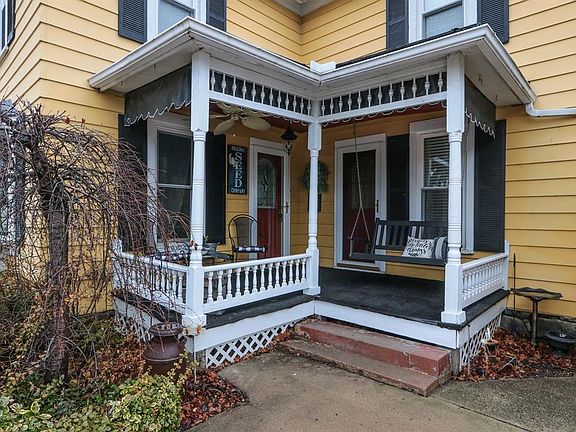 2nd image of 105 W Dayton St