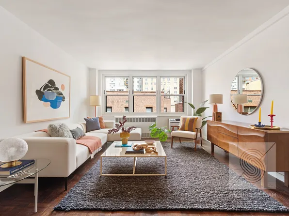 315 East 70th Street image 1 of 12