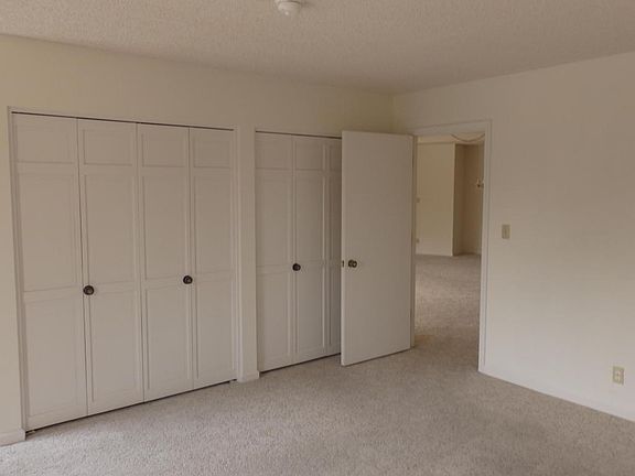 5th image of 405 Park Dr N APT 3D