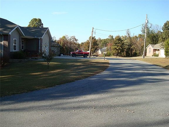 5th image of Boreland Ln