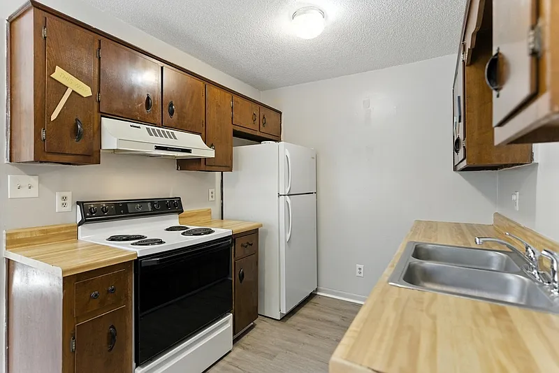 1 bed, 1.0 bath, $1,000 — Photo 3