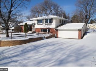 457 Minnesota Ave, Roseville, MN 55113
