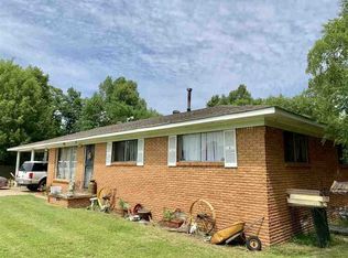 624 N Holman St, Brookland, AR 72417
