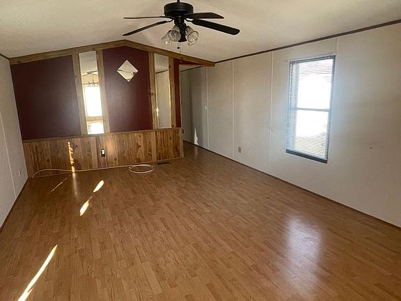 5th image of 1821 Davis St #334