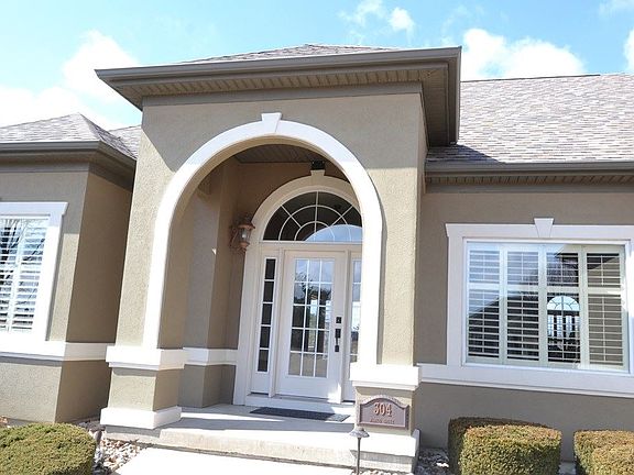 3rd image of 304 Marco Dr