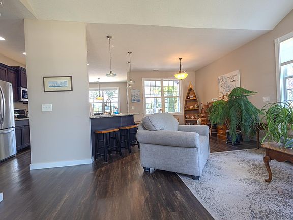4th image of 3015 Bayfield Dr