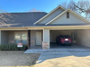 505 W Brady St #B, Decatur, TX 76234