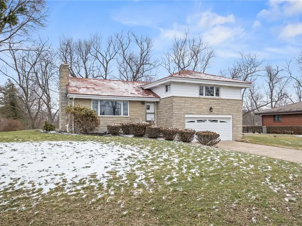 217 Pinecrest Dr, Pittsburgh, PA 15237