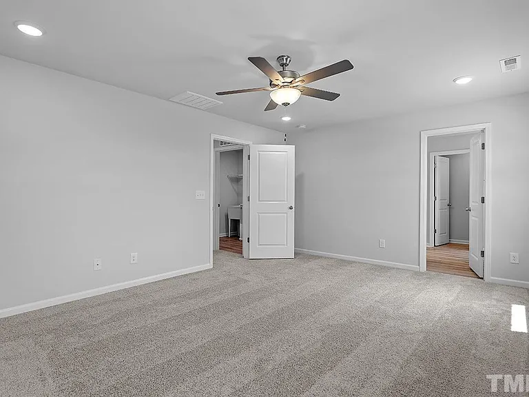 111 Umbrella Way — Photo 16